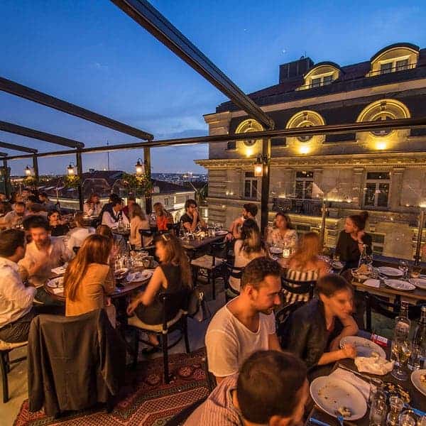 Bridge Restaurant, 360 İstanbul, Veranda Pera, Madhu's İstanbul, Frankie, Neolokal, Chilai, İstanbulda Doğum Günü Kutlanabilecek En İyi 8 Mekan,